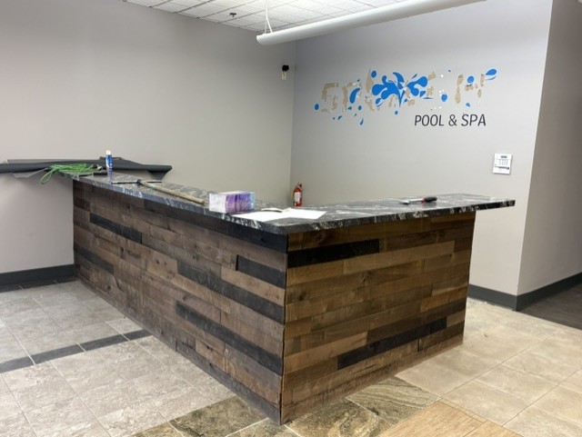 5454 Center Point Road NE Cedar Rapids IA 52402