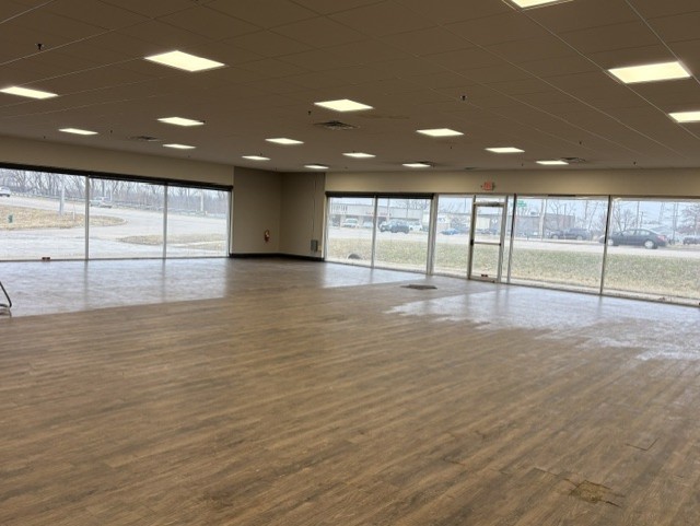 5454 Center Point Road NE Cedar Rapids IA 52402
