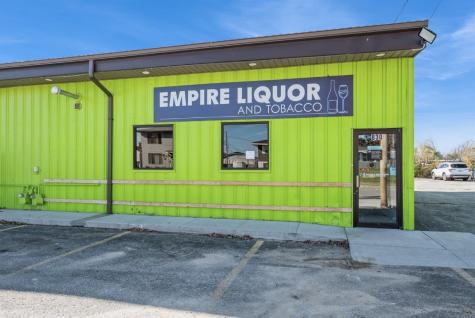 830 Robins Road Hiawatha IA 52233
