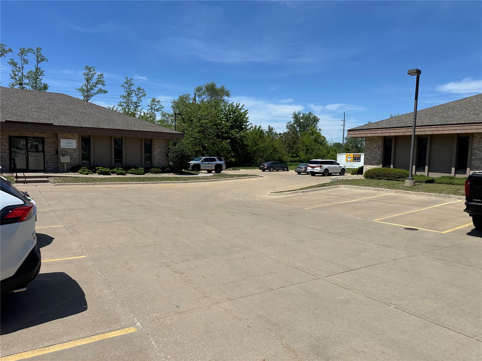 3741 Center Point Road NE Cedar Rapids IA 52402