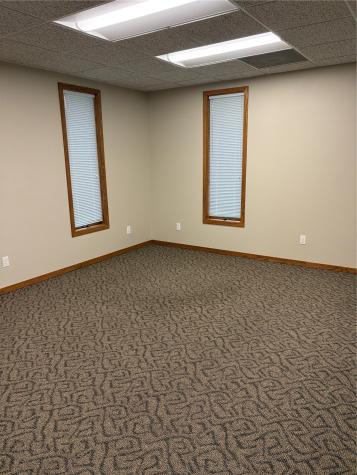 3741 Center Point Road NE Cedar Rapids IA 52402