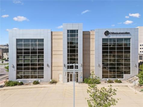 600 3rd Avenue SE Cedar Rapids IA 52401