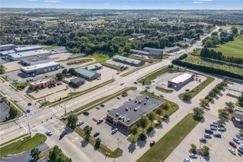 4855 Asbury Road Dubuque IA 52002