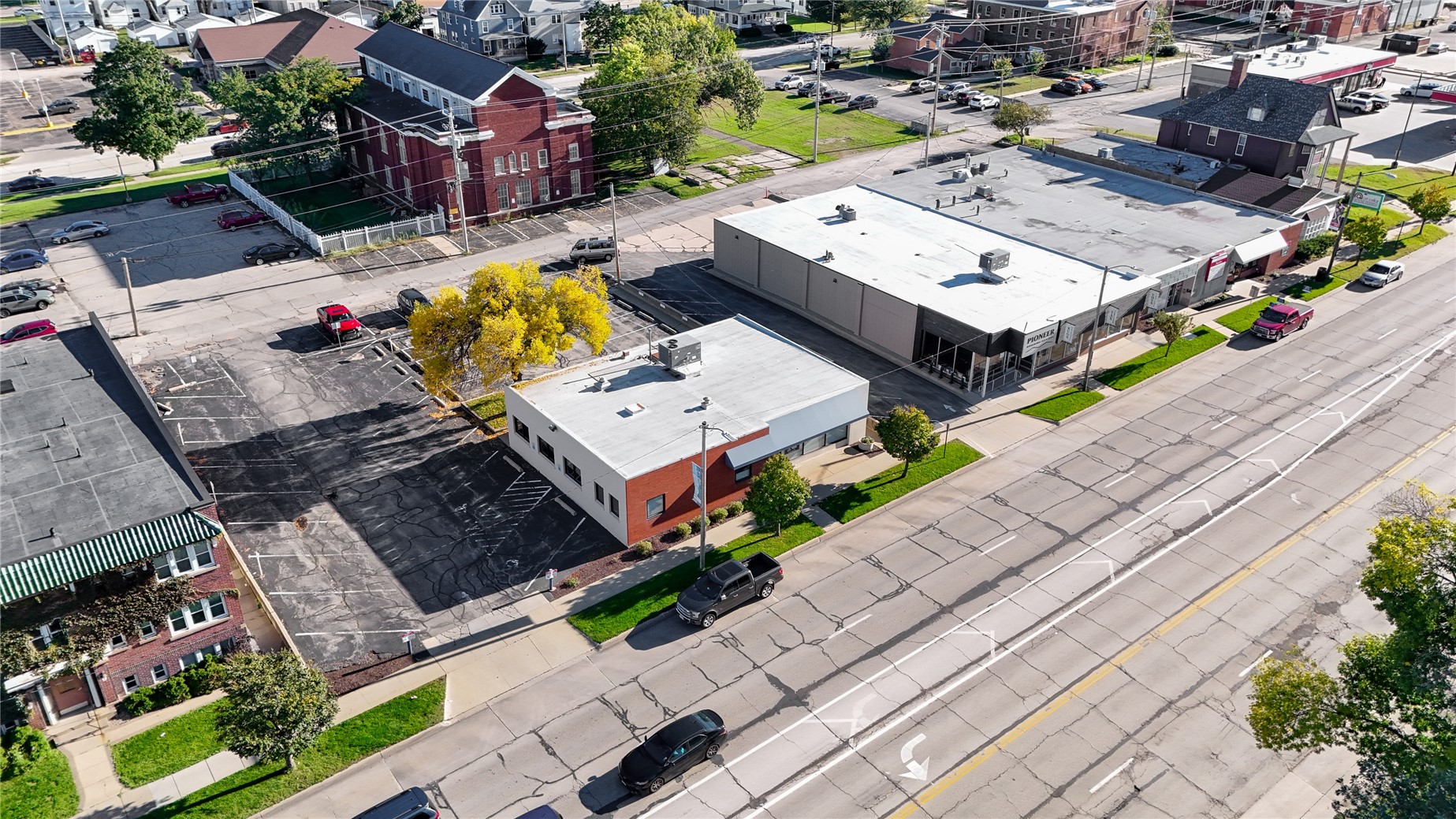 1243-1245 1st Avenue SE Cedar Rapids IA 52403