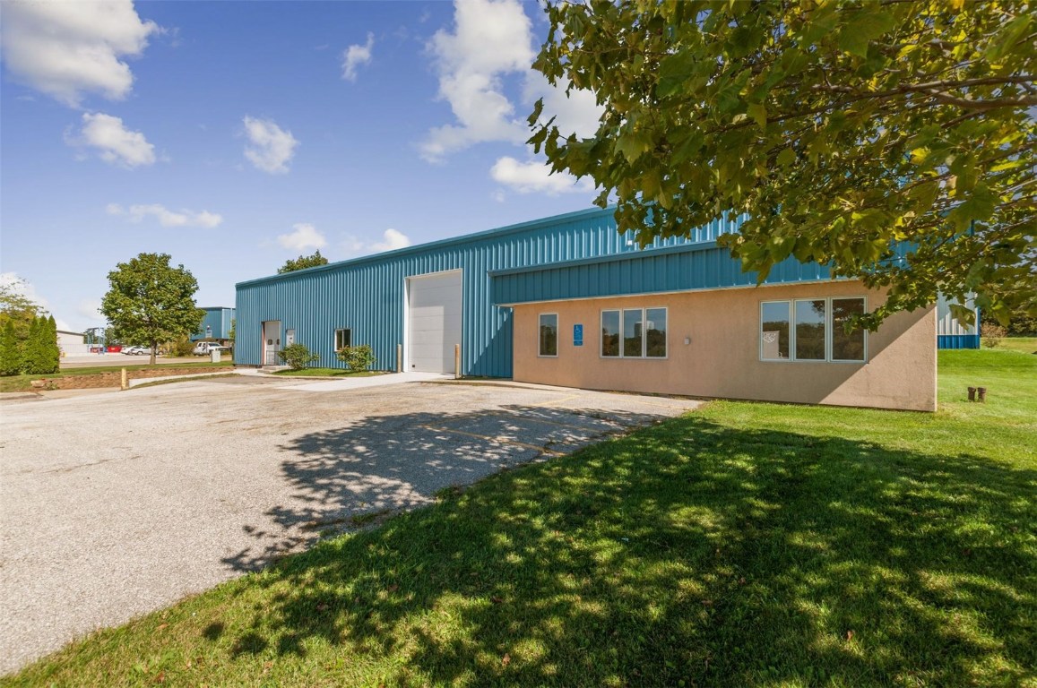 6325 7th Street Court SW Cedar Rapids IA 52404