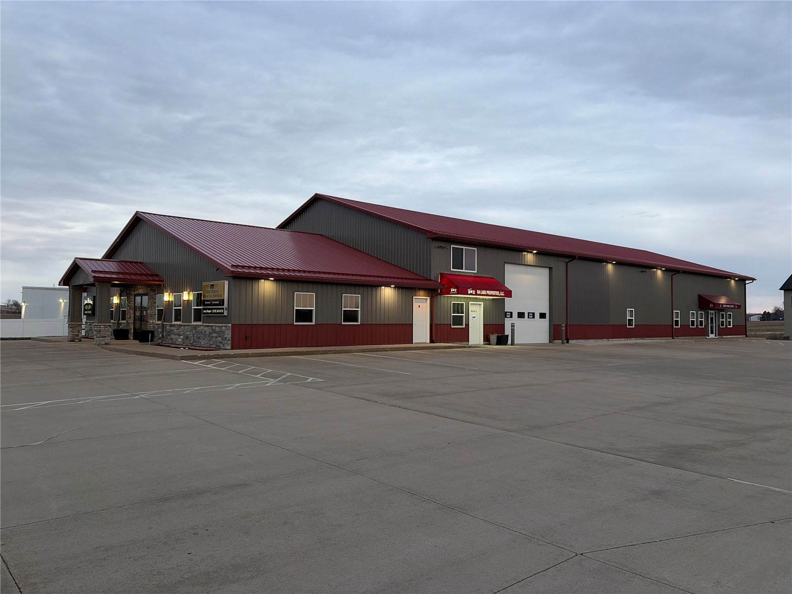 700 Ford Lane Center Point IA 52213