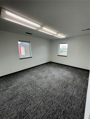 3260 Southgate Place SW #17B Cedar Rapids IA 52404