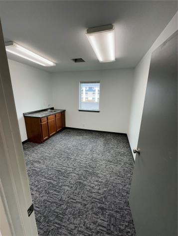 3260 Southgate Place SW #17B Cedar Rapids IA 52404
