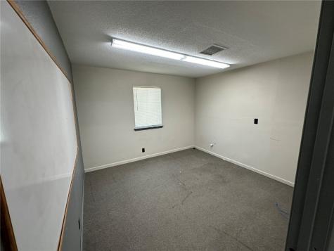 3260 Southgate Place SW #17B Cedar Rapids IA 52404