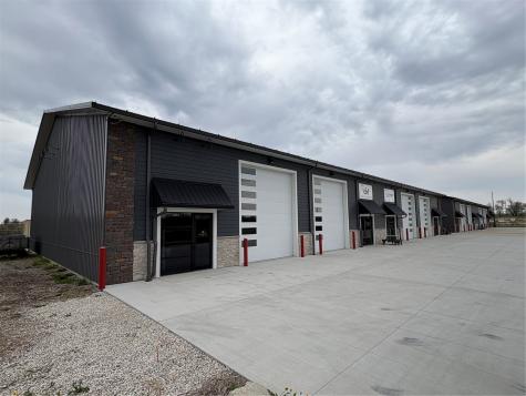 855 Vernon Valley Drive Cedar Rapids IA 52403