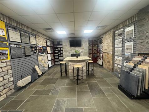 205 35th Street Bettendorf IA 52722