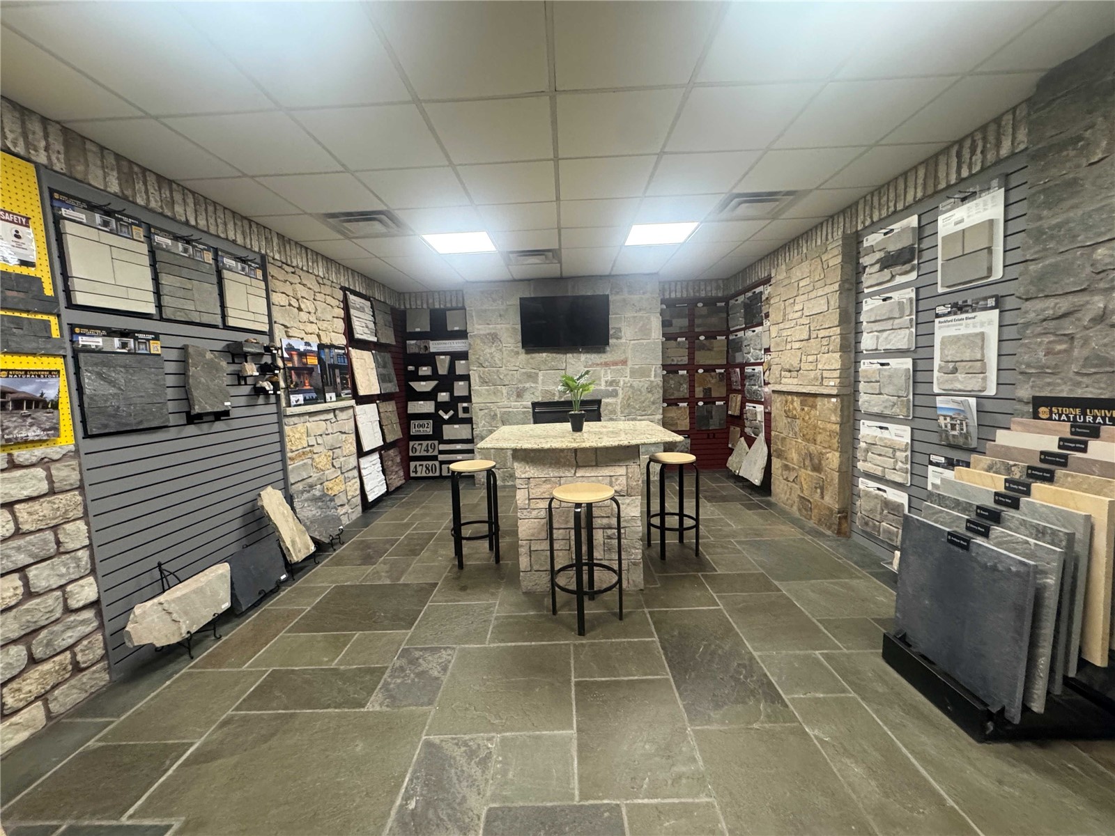 205 35th Street Bettendorf IA 52722