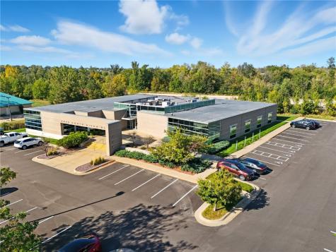 4840 N River Boulevard NE Cedar Rapids IA 52411