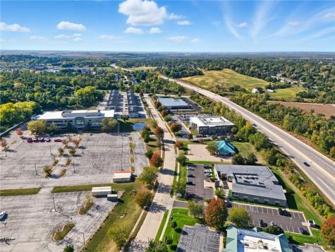 4840 N River Boulevard NE Cedar Rapids IA 52411