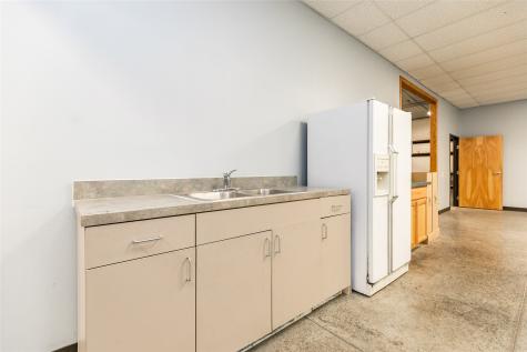2224 Heinz Iowa City IA 52249