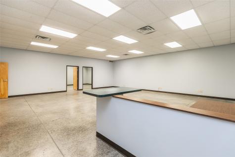 2224 Heinz Iowa City IA 52249