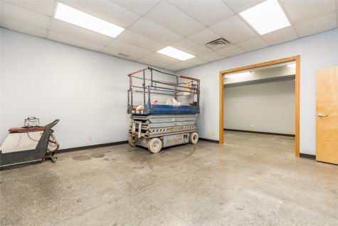 2224 Heinz Iowa City IA 52249