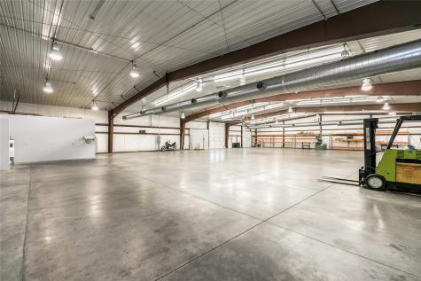2224 Heinz Iowa City IA 52249