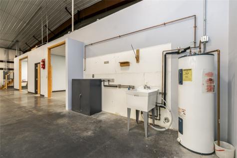2224 Heinz Iowa City IA 52249