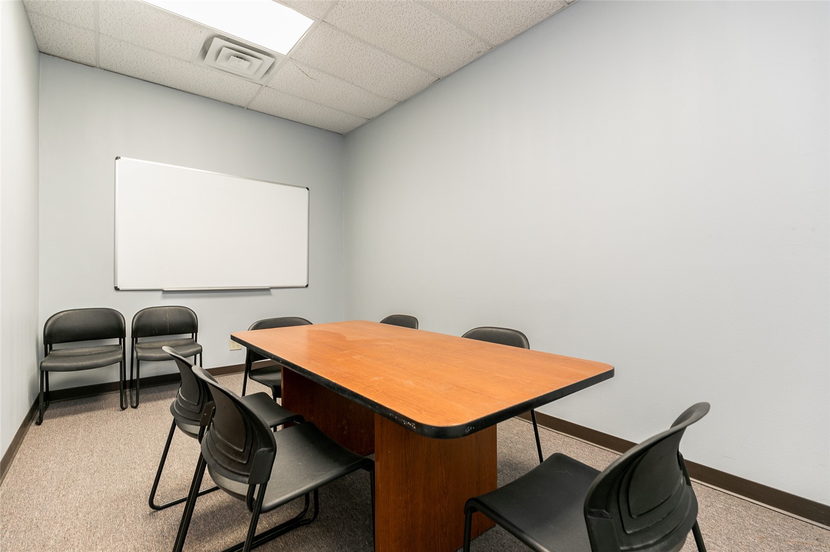 2224 Heinz Iowa City IA 52249
