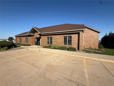 1350 Boyson Road Hiawatha IA 52233