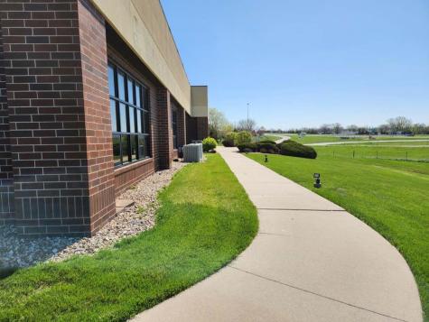 5005 Bowling Street SW Cedar Rapids IA 52404