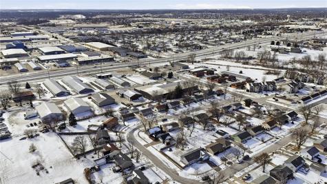 1199 44th Street Marion IA 52302