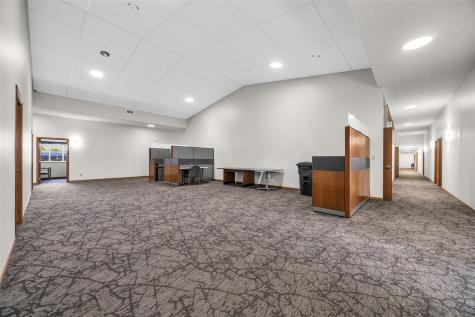 5825 Dry Creek Lane NE Cedar Rapids IA 52402