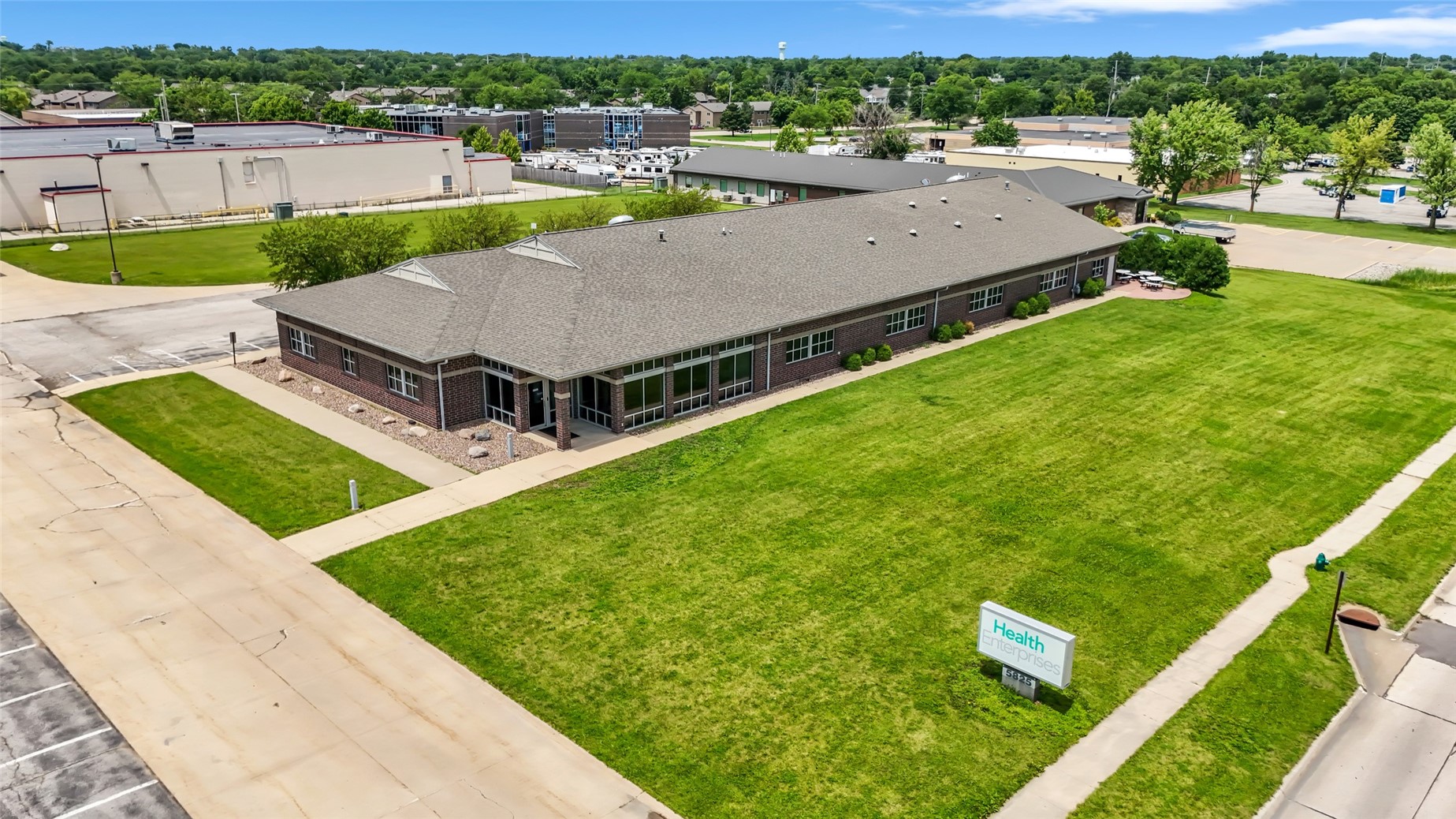 5825 Dry Creek Lane NE Cedar Rapids IA 52402