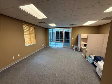 3717 Center Point Road NE Cedar Rapids IA 52402