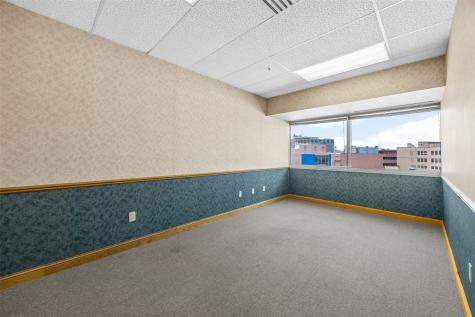 425 2nd Street SE Cedar Rapids IA 52401