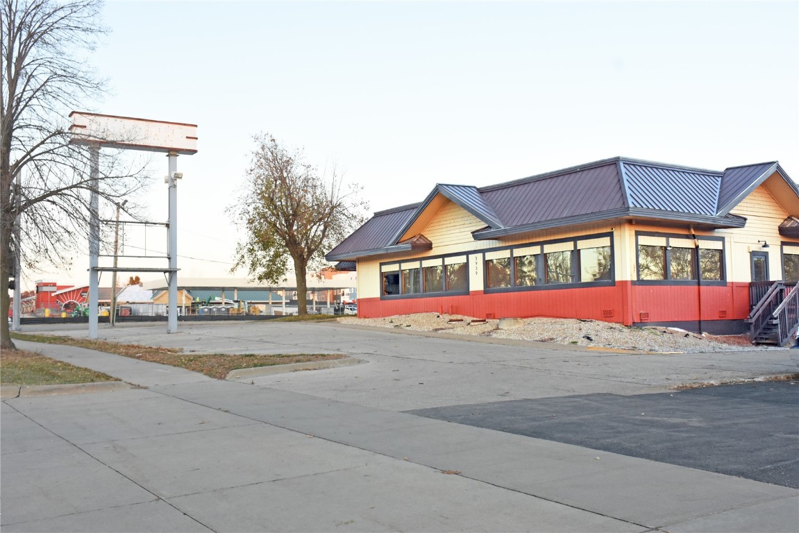 3939 1st Avenue SE Cedar Rapids IA 52402