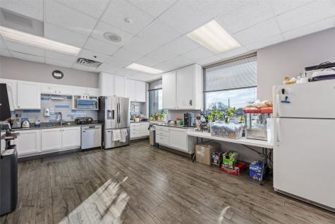 5021 Duffy Drive NE Cedar Rapids IA 52402