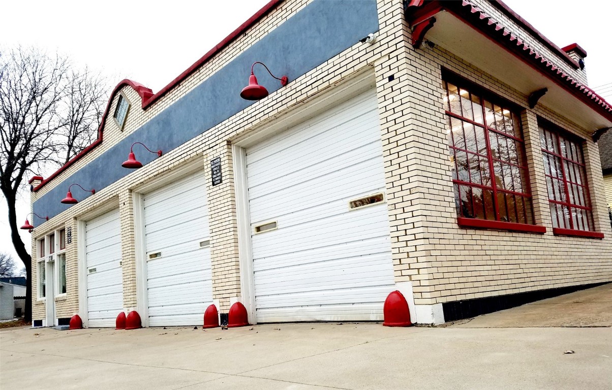 1718 C Street SW Cedar Rapids IA 52404