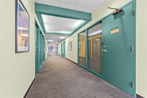 1241 Park Place NE Cedar Rapids IA 52402