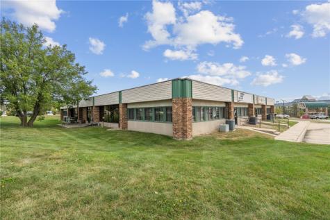 1241 Park Place NE Cedar Rapids IA 52402