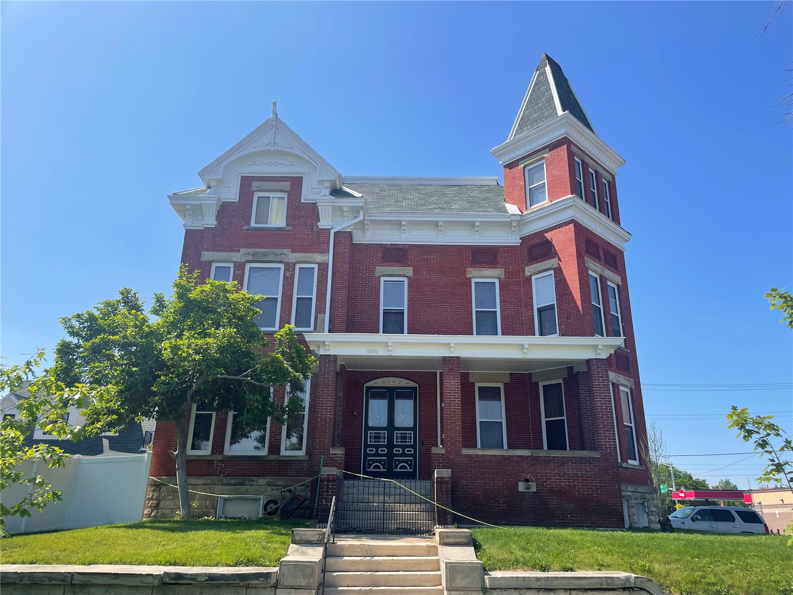 1120 2nd Avenue SE Cedar Rapids IA 52403