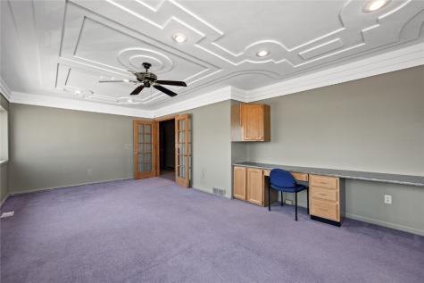 953 E Main Street Manchester IA 52057