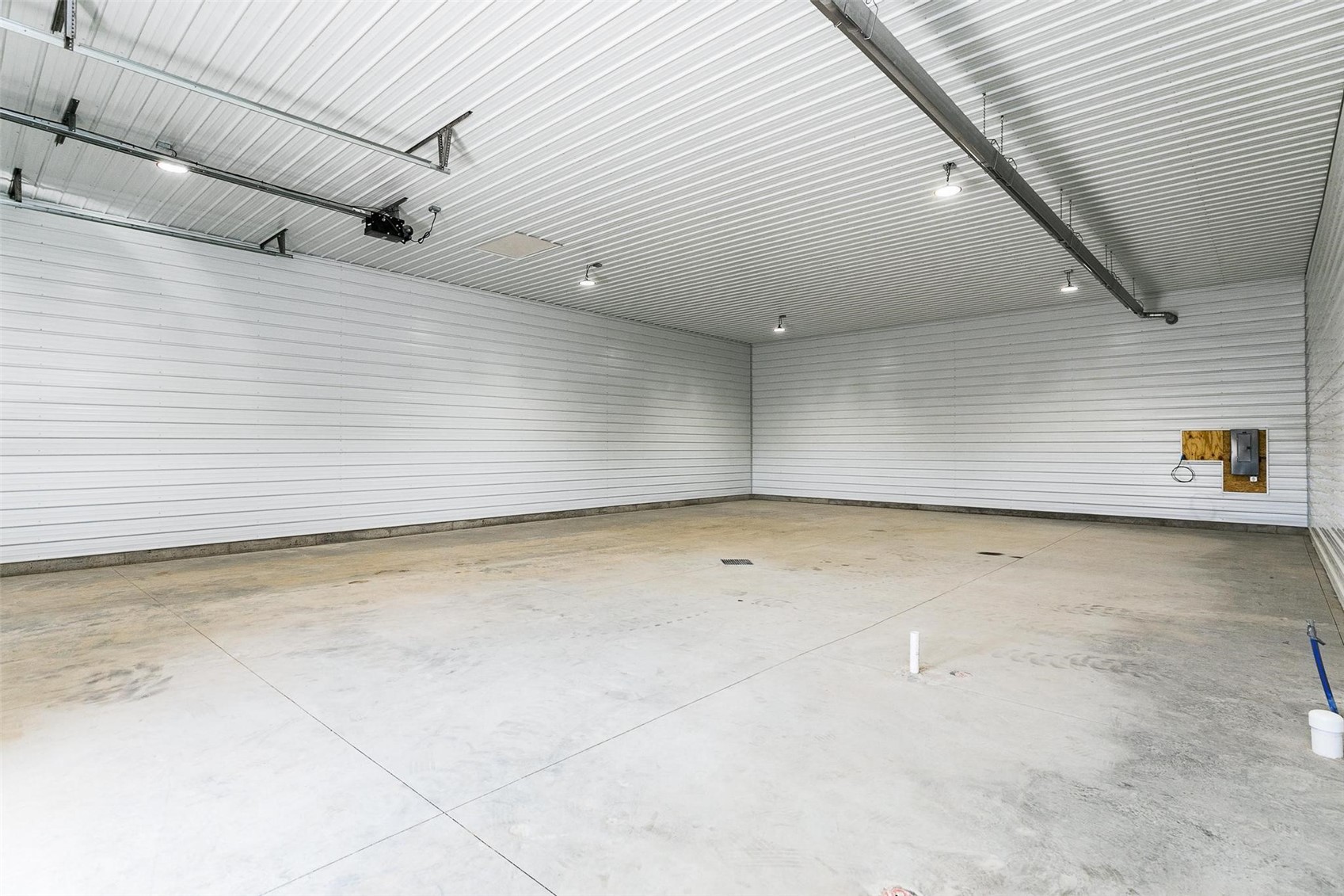 31 Dale Lee Drive Palo IA 52324