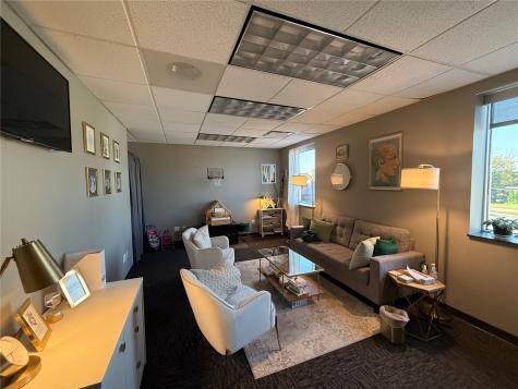 2720 1st Avenue NE Cedar Rapids IA 52402