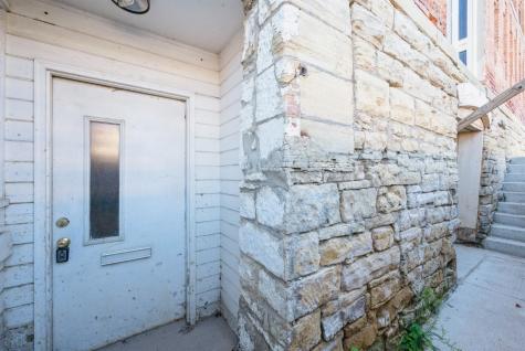 739 10th Street Marion IA 52302
