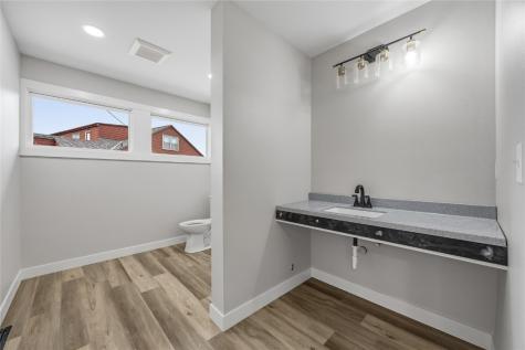 4245 1st Avenue SE Cedar Rapids IA 52402
