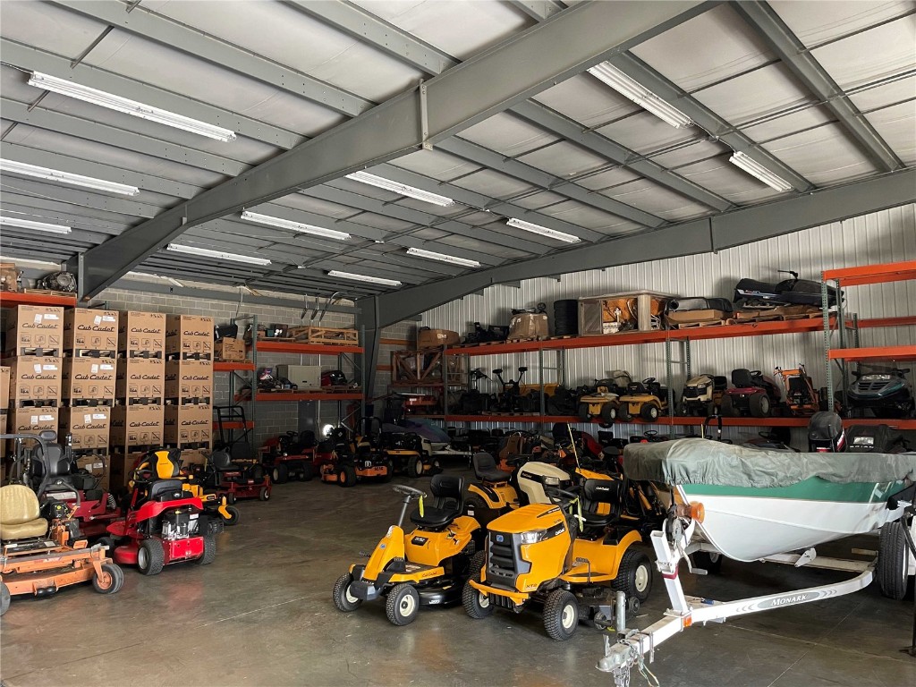 1329 Stamy Road Hiawatha IA 52233