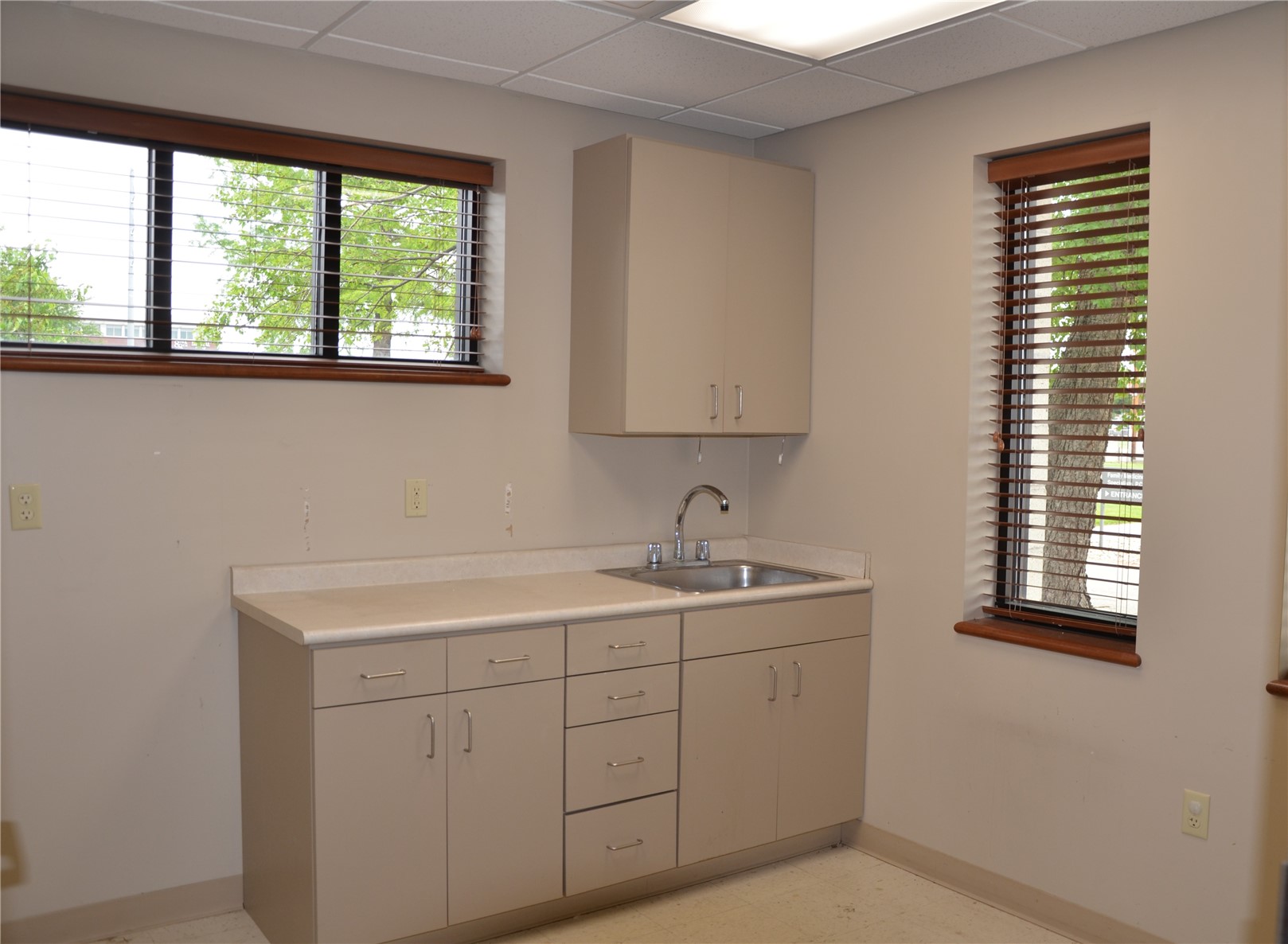 515 7th Avenue SE Cedar Rapids IA 52401