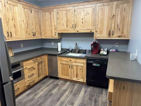6105 Rockwell Drive NE Cedar Rapids IA 52402