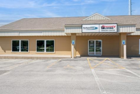 762 N Center Point Road Hiawatha IA 5233