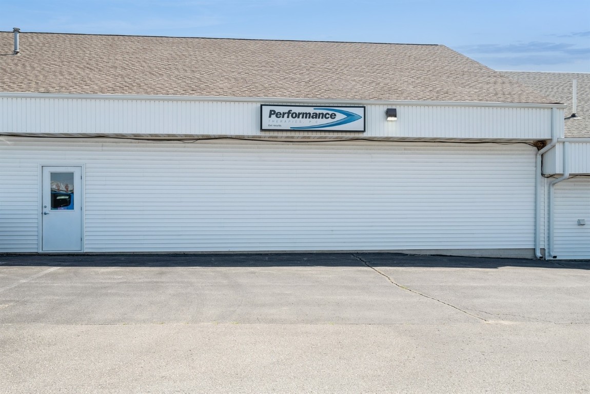 762 N Center Point Road Hiawatha IA 5233