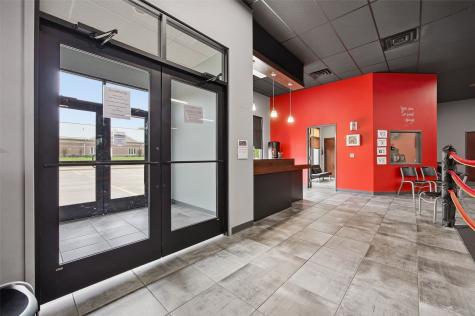450 Colton Circle NE Cedar Rapids IA 52402