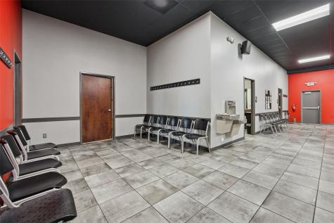 450 Colton Circle NE Cedar Rapids IA 52402