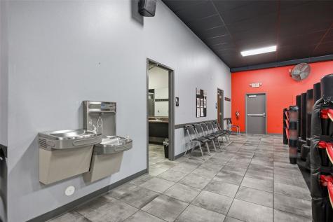 450 Colton Circle NE Cedar Rapids IA 52402